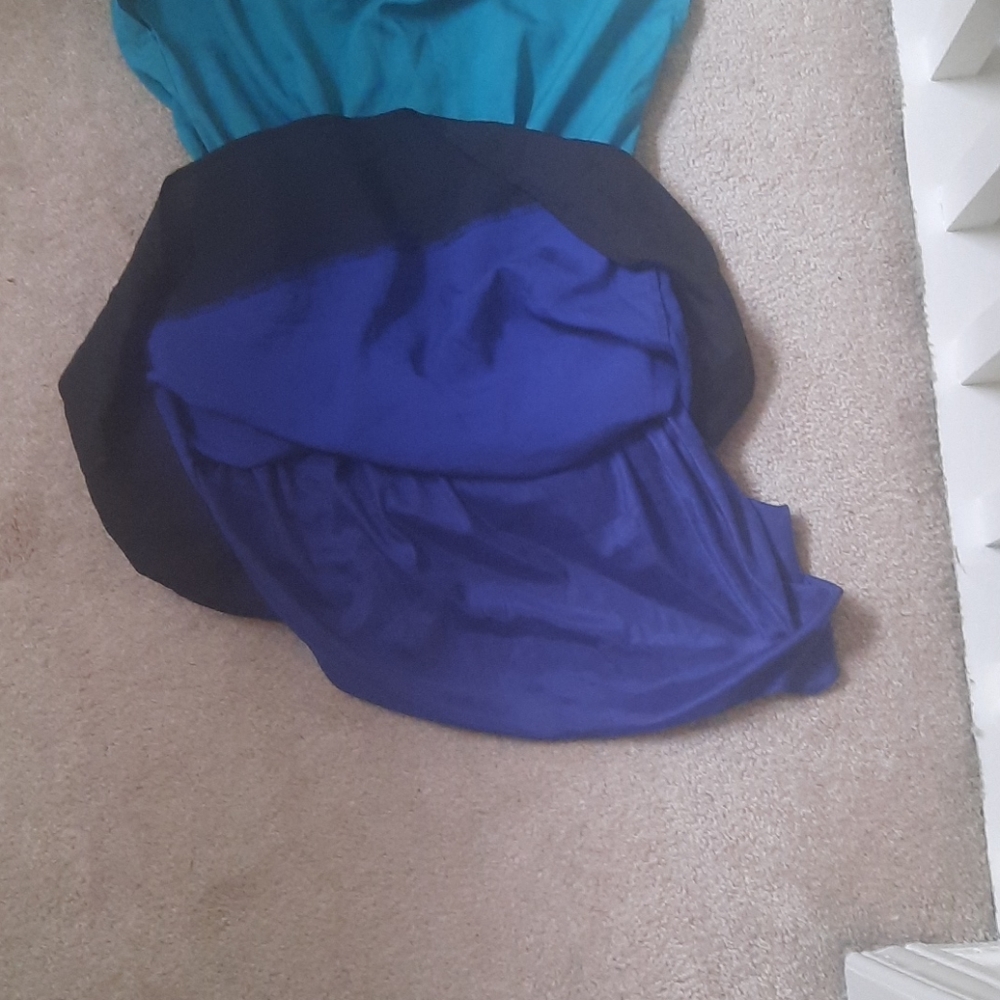 Color-block Dress - Picture 6 of 10